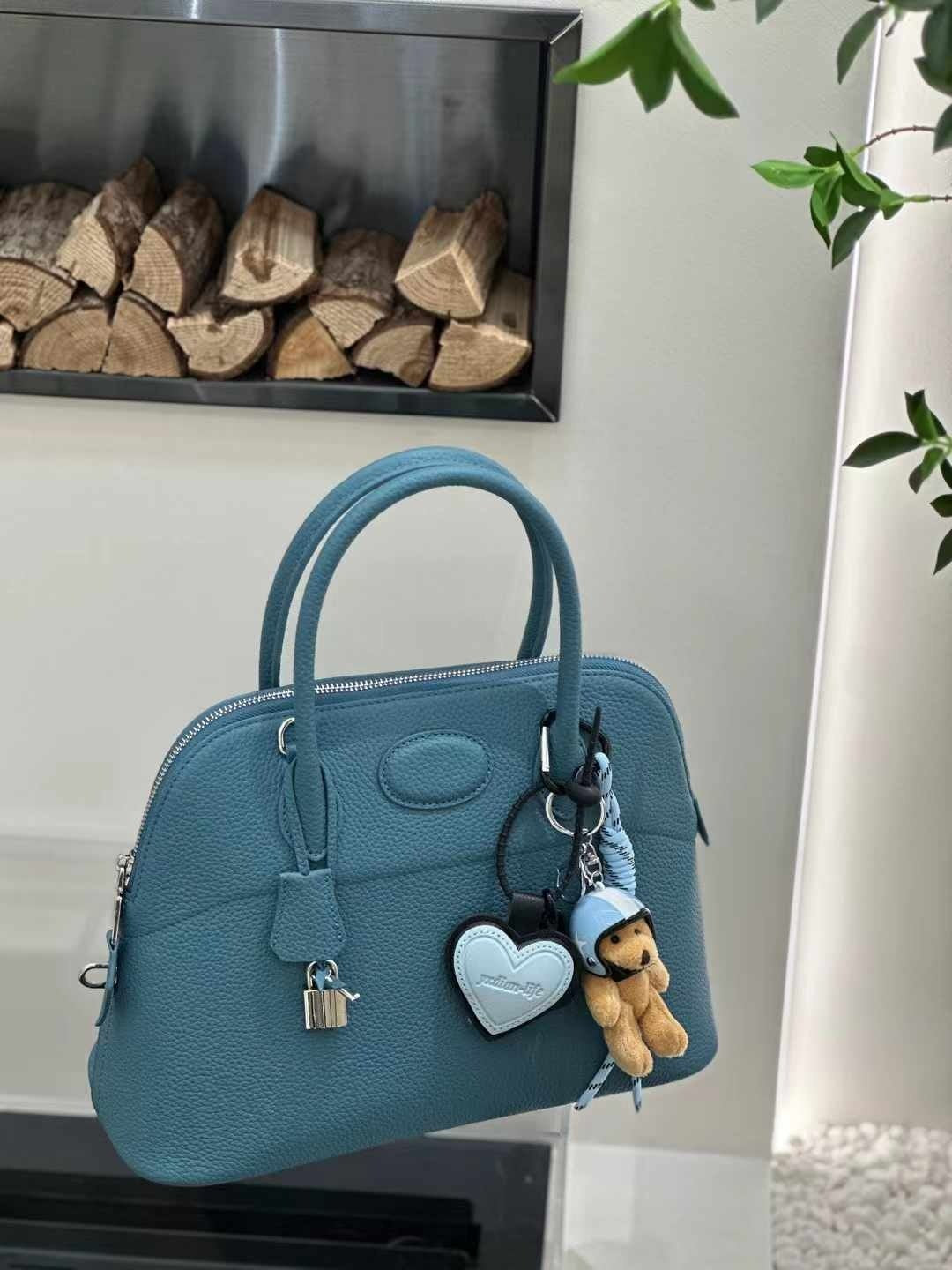 ๐ ๋ณด์คํด๋ฐฑ 31 ์๊ฐ์ฃฝ ํ ํธ๋ฐฑ (Bolide 31 Genuine Leather Tote Bag)