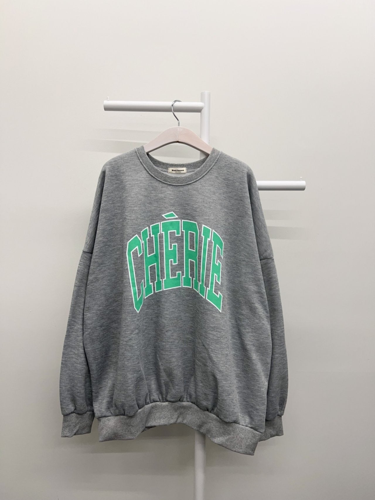 셰리맨투맨 릴리안