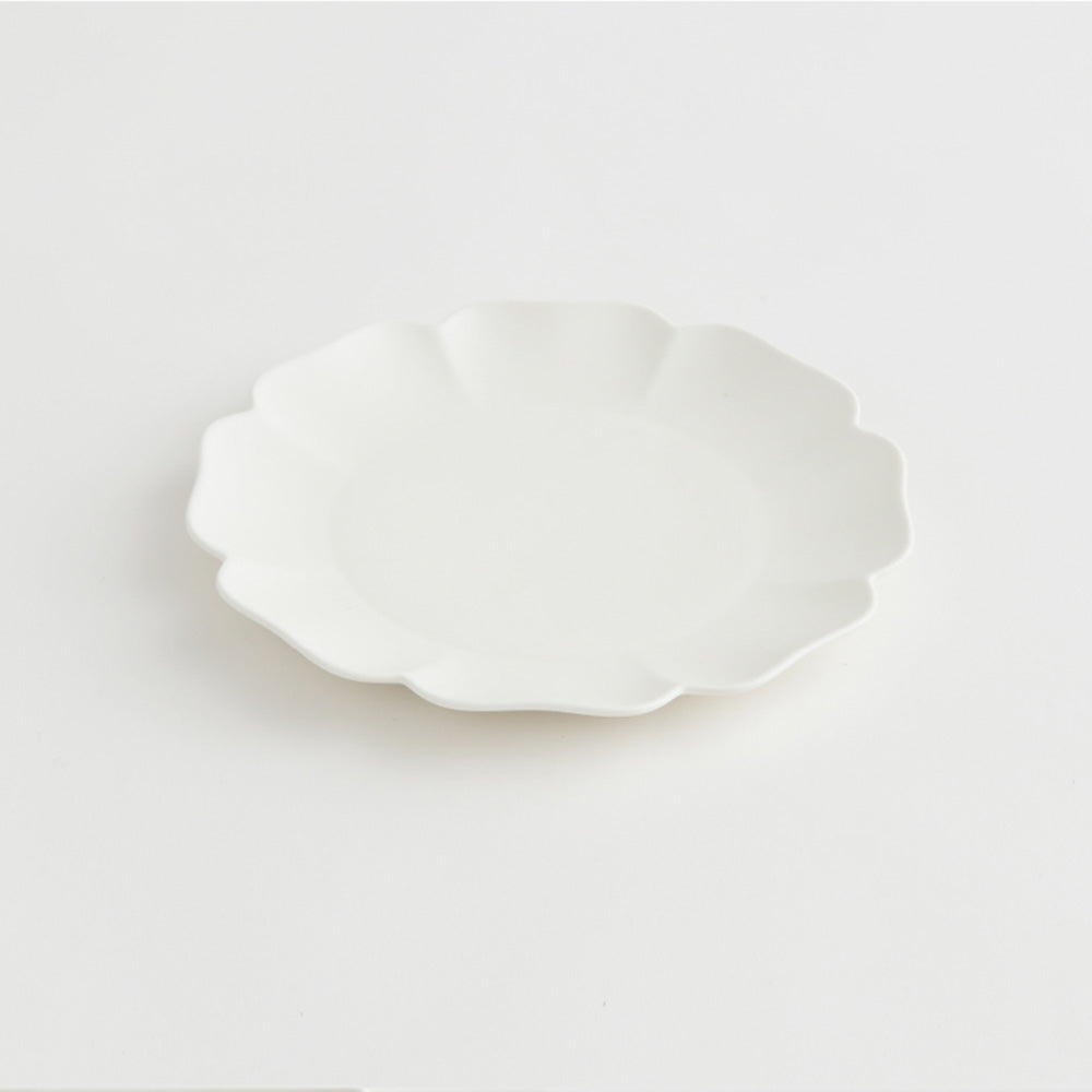 모이 플라워 접시 L – 유광 8.5인치 (Moi Glossy Flower Plate L – 8.5in)