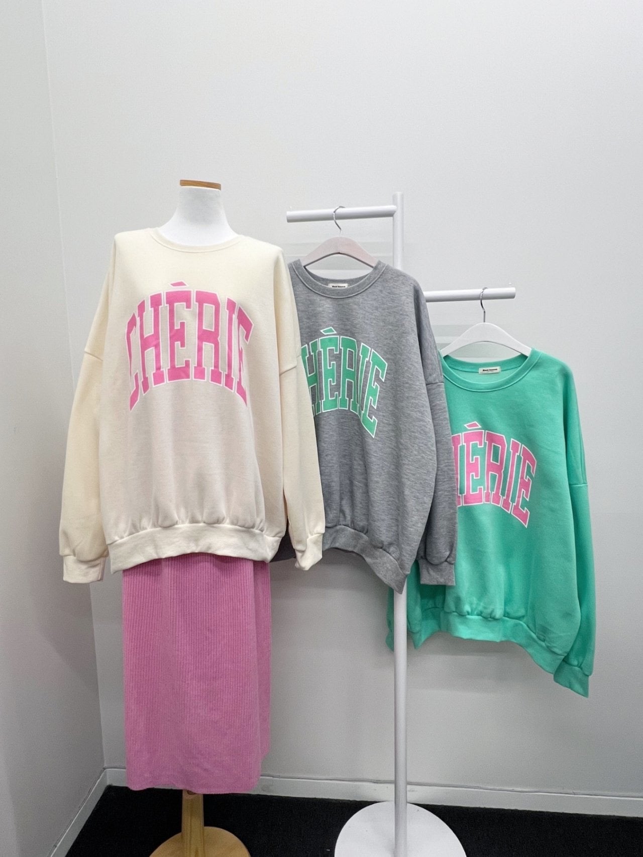 셰리맨투맨 릴리안