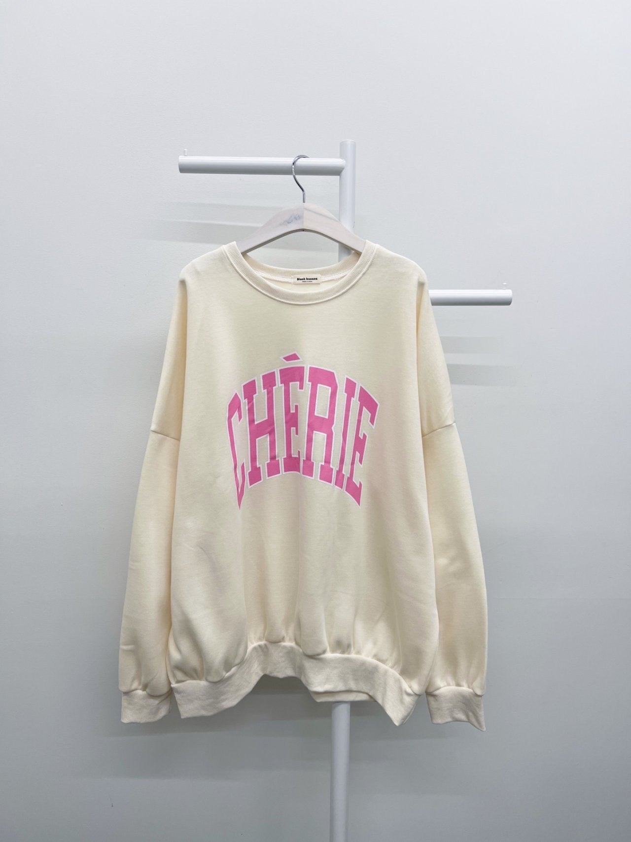 셰리맨투맨 릴리안