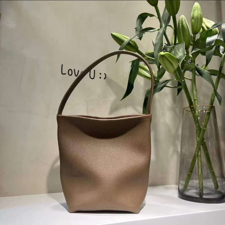 모던 라운드 버킷백 / Modern Round Leather Bucket Bag파크