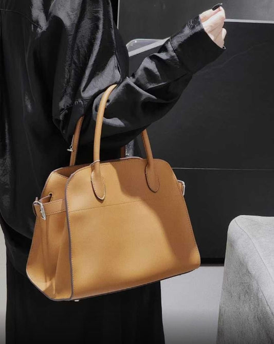 박하 클래식 토트백 32cm 골드장식 카우레더