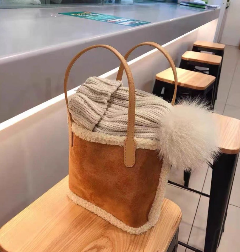 플러시 스웨이드 핸드백