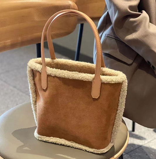 플러시 스웨이드 핸드백