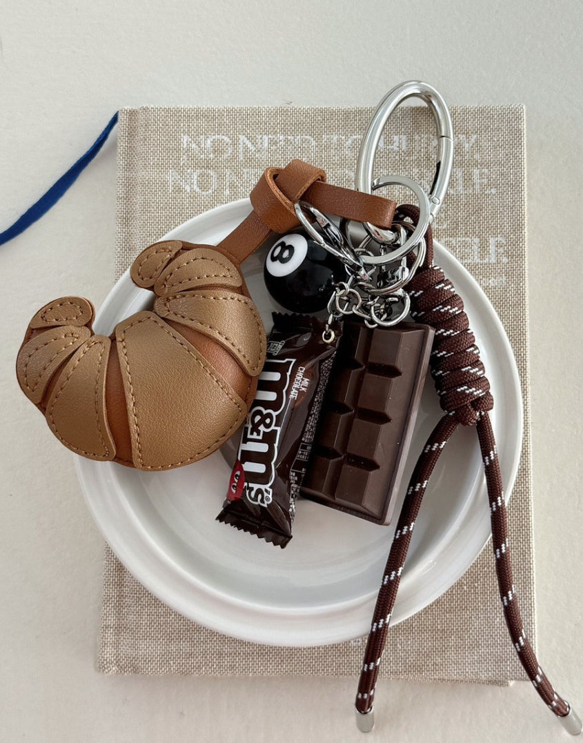 🍫 Croissant &amp; Choco Charm Keyring — 크루아상 초코 키링