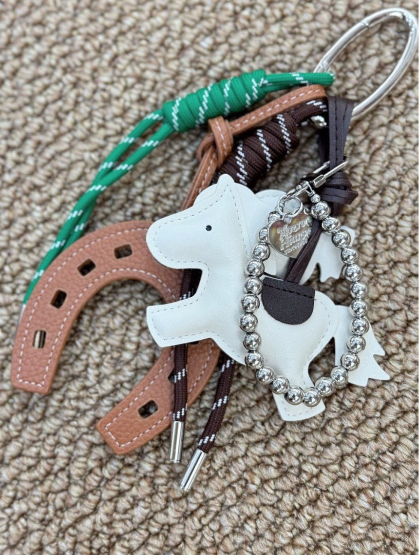럭키 포니 &말발굽 참 키링 – Bag Charm