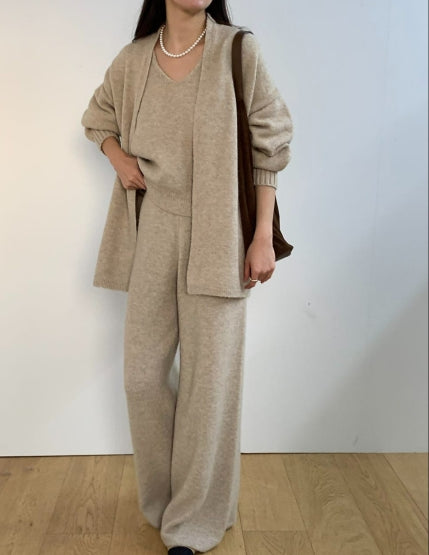 소프트 울 니트 3피스 세트 (가디건+나시+팬츠)