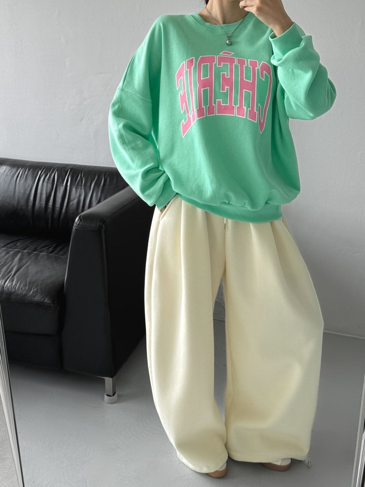 셰리맨투맨 릴리안