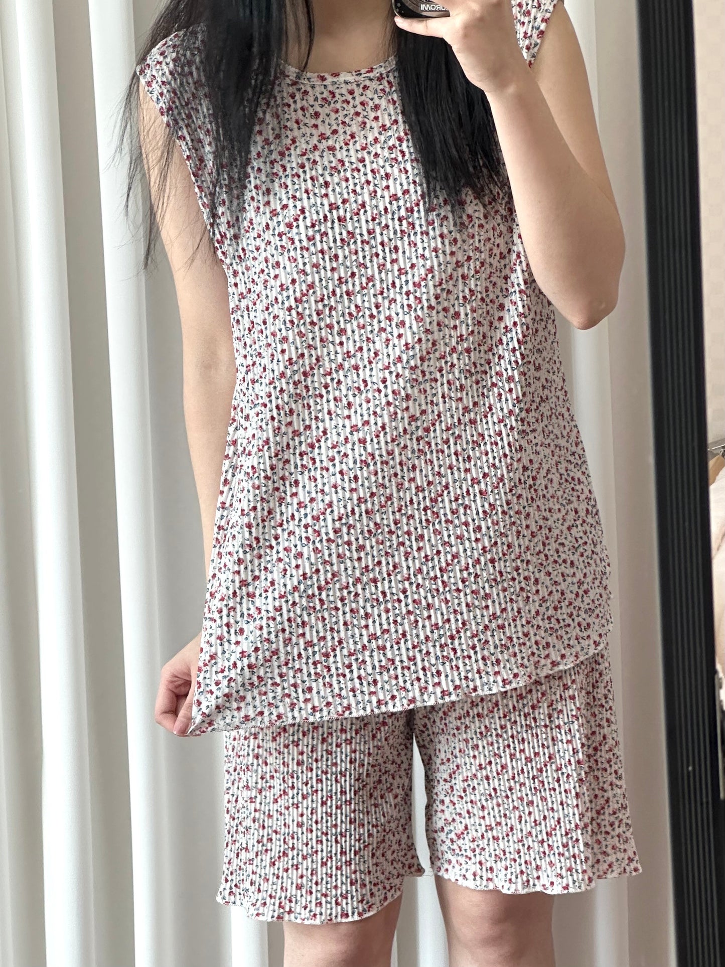 Floral Pleats Sleeveless Top & Shorts Set – Cooling Fabric 여름준비하세요 꽃플리츠 냉장고 나시 상하세트