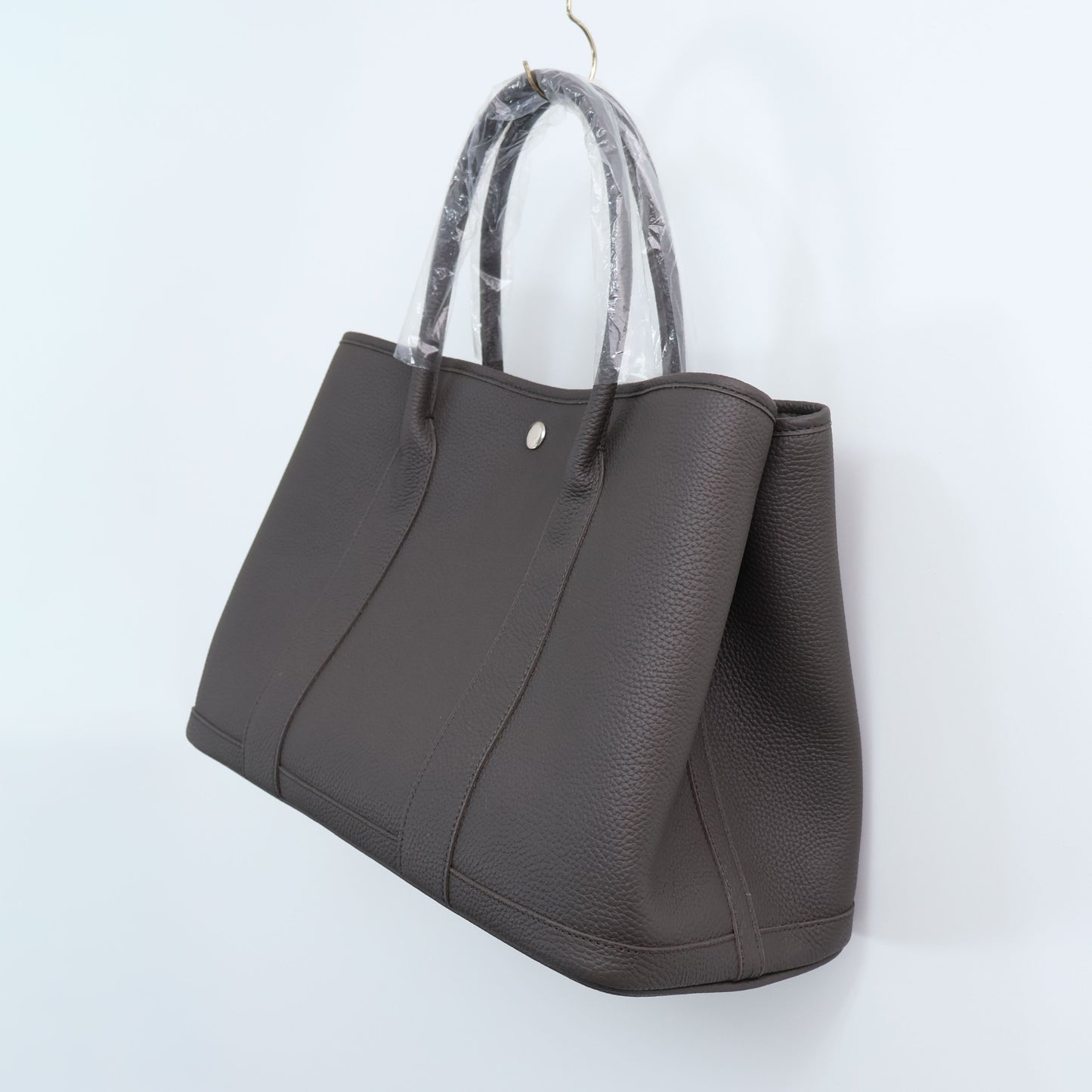 Structured Cowhide Leather Tote Bag30 | Minimalist Korean Style 클래식 가죽 가든 토트백 – 사이즈 30