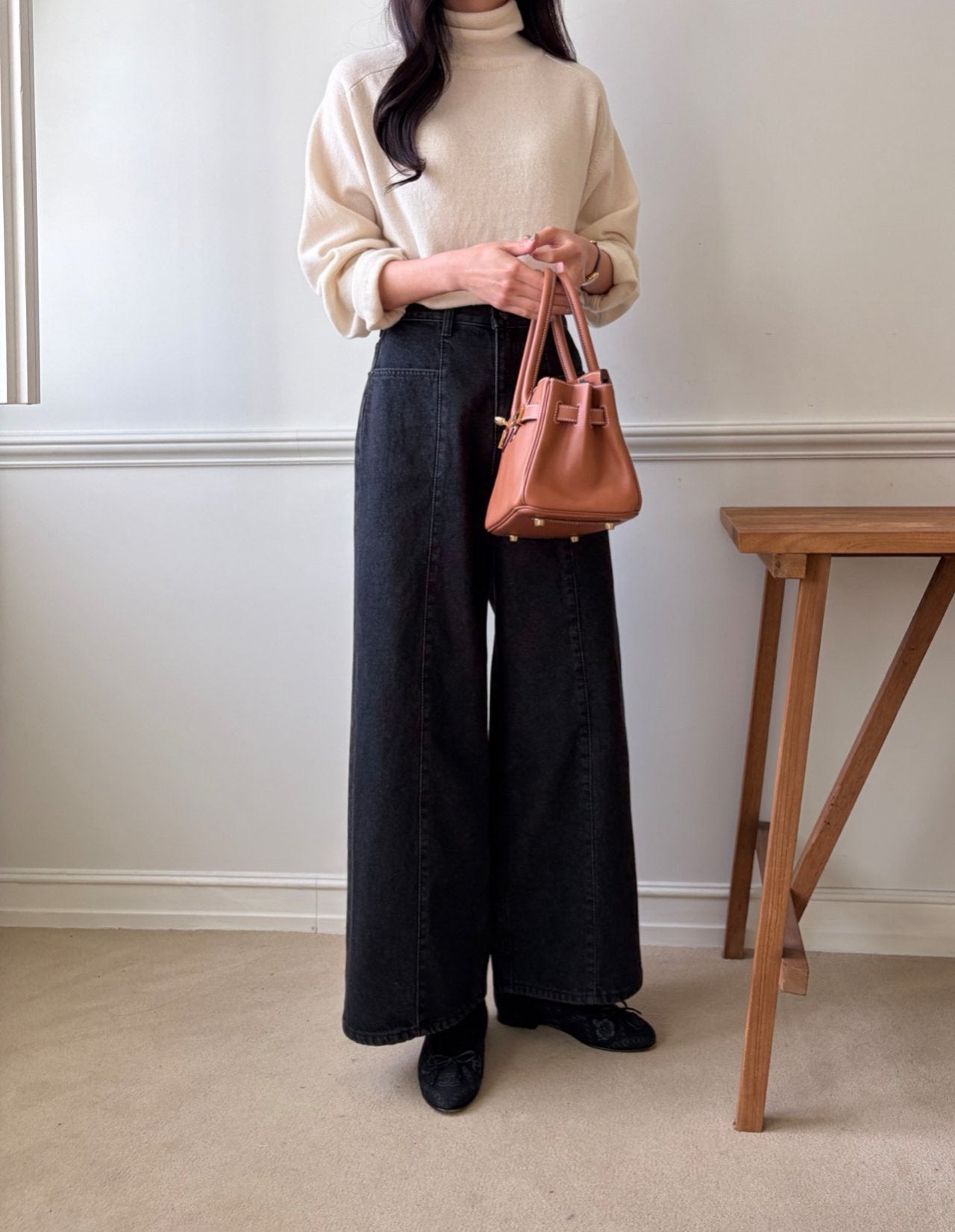 럭키룸 기모롱 앞절개 흑청데님