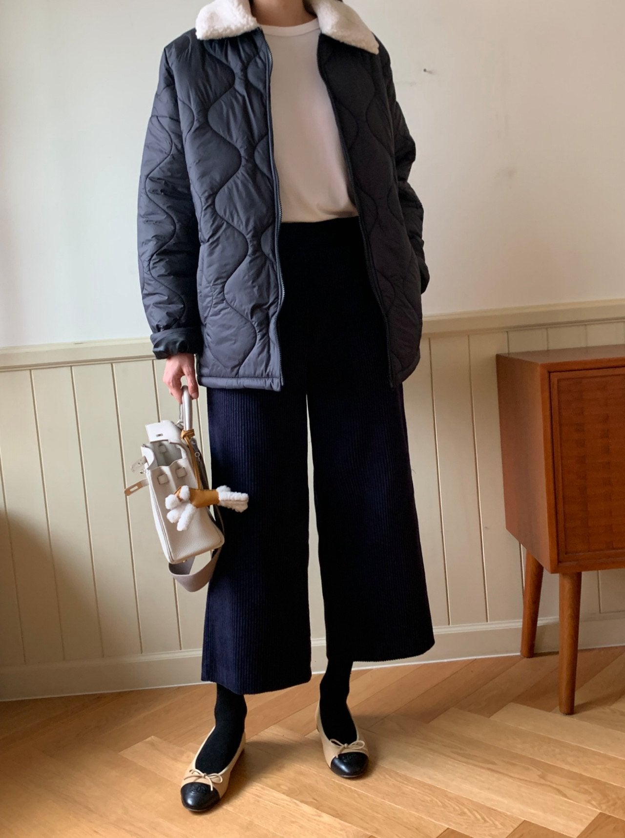 럭키룸 6골덴 통 와이드 팬츠