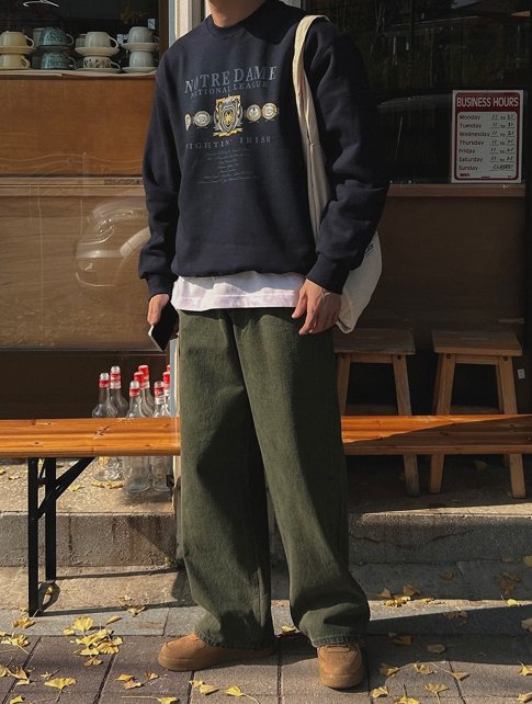 Notre Dame Fleece Sweatshirt (Winter, Unisex, Oversized)  노틀담 기모 맨투맨 – 겨울 신상, 워싱 코튼, 남녀공용 오버핏