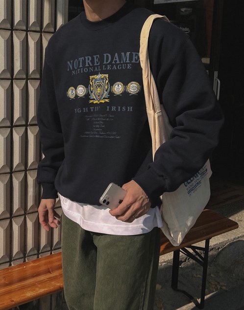 Notre Dame Fleece Sweatshirt (Winter, Unisex, Oversized)  노틀담 기모 맨투맨 – 겨울 신상, 워싱 코튼, 남녀공용 오버핏