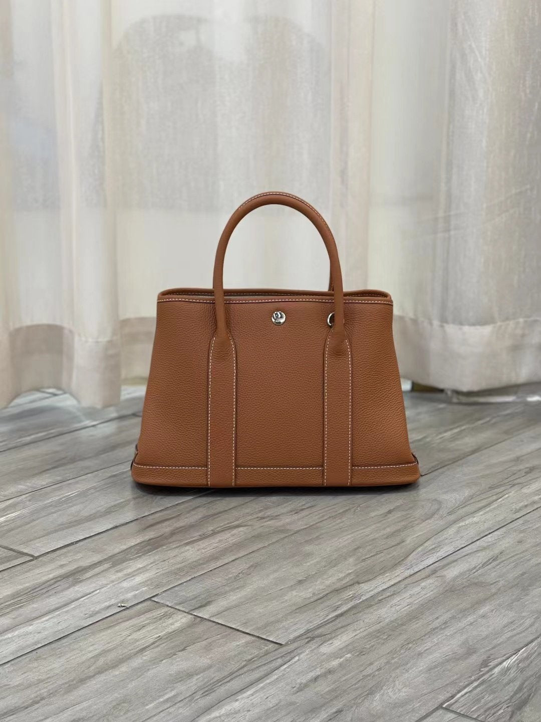 Structured Cowhide Leather Tote Bag | Minimalist Korean Style 36 size