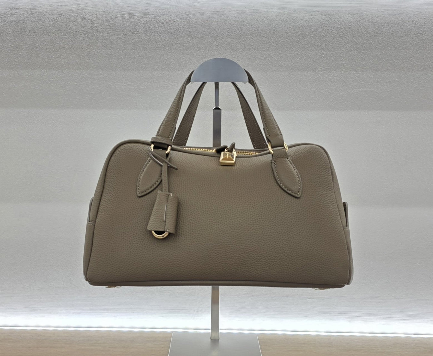 로로 니들 백 (Needle Bag)