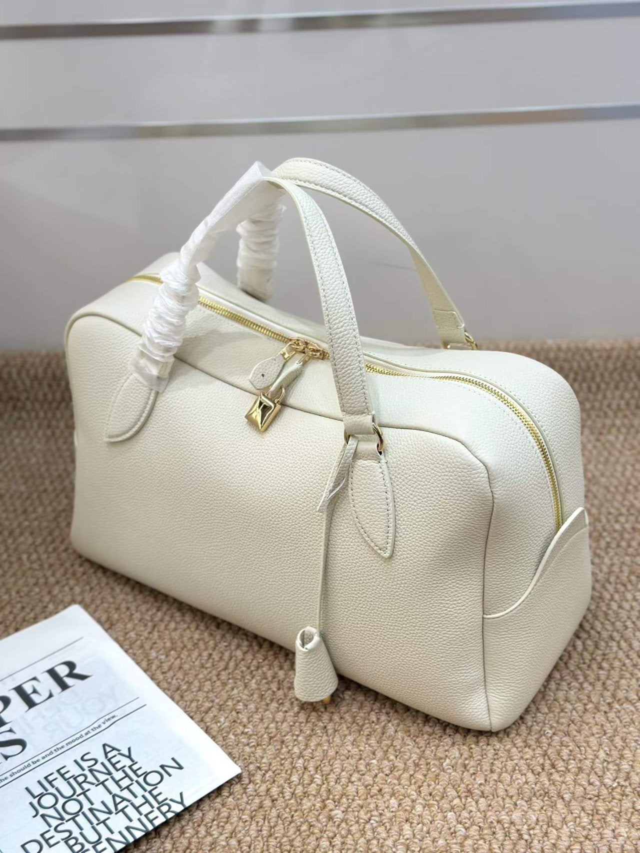 로로 니들 백 (Needle Bag)